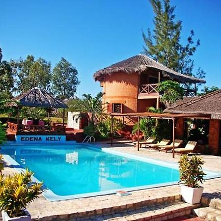Edena Kely Hotel Mahajanga Buitenkant foto
