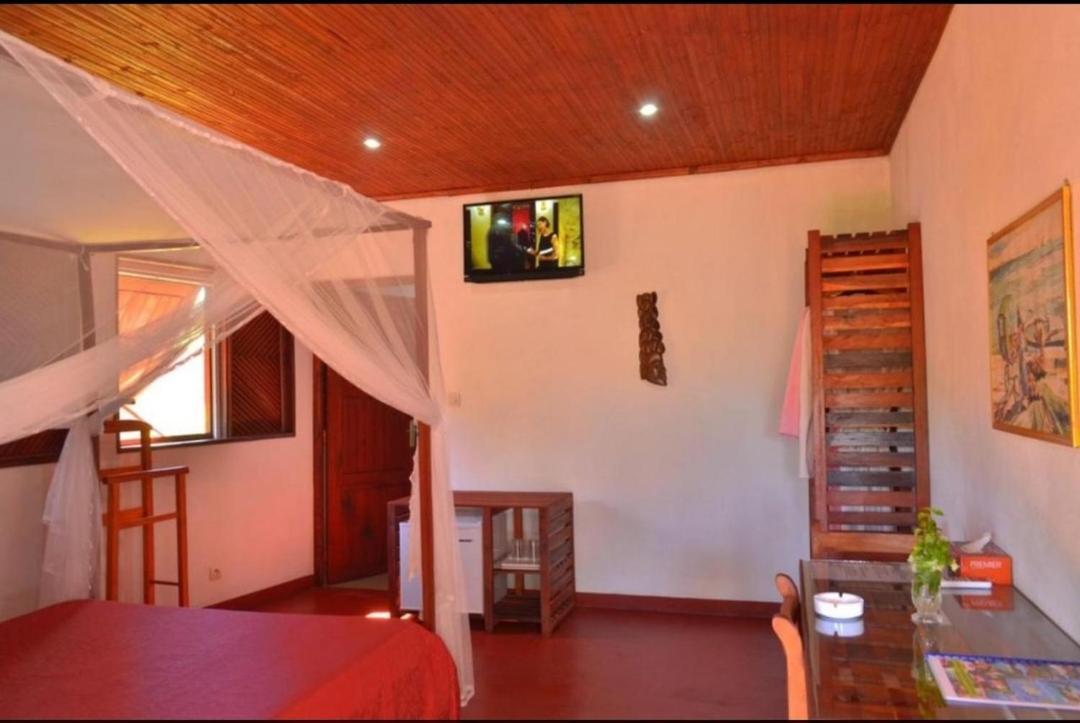 Edena Kely Hotel Mahajanga Buitenkant foto