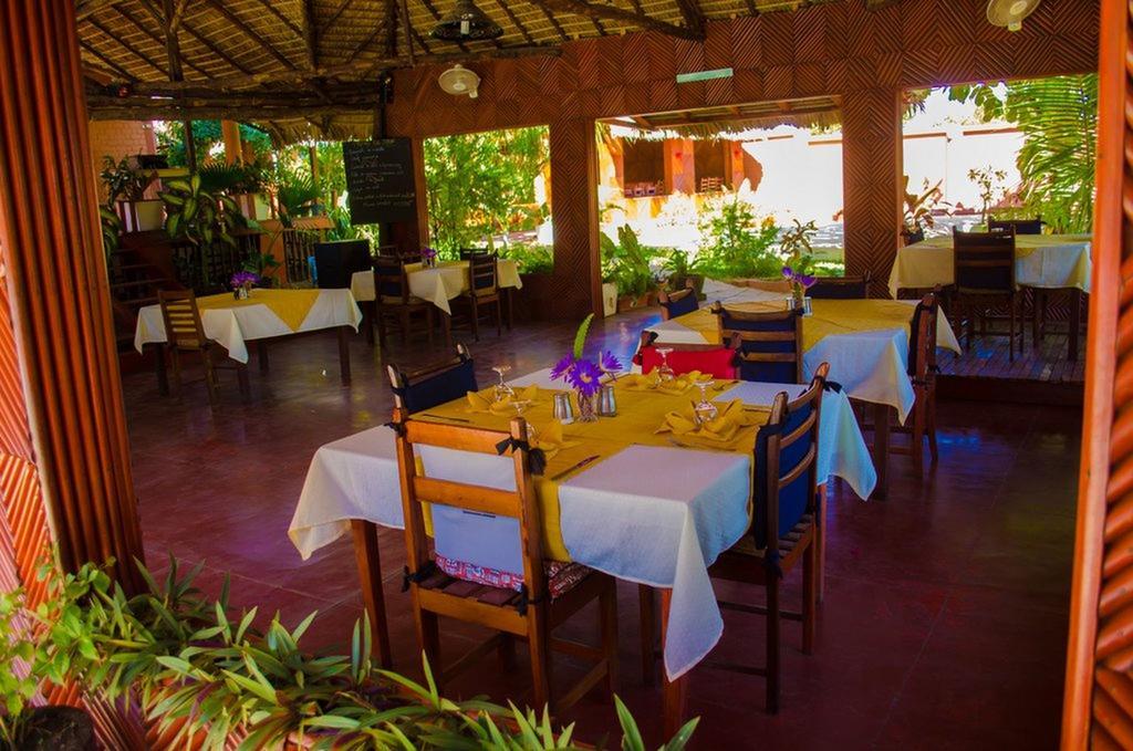 Edena Kely Hotel Mahajanga Buitenkant foto