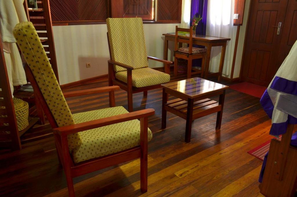 Edena Kely Hotel Mahajanga Buitenkant foto