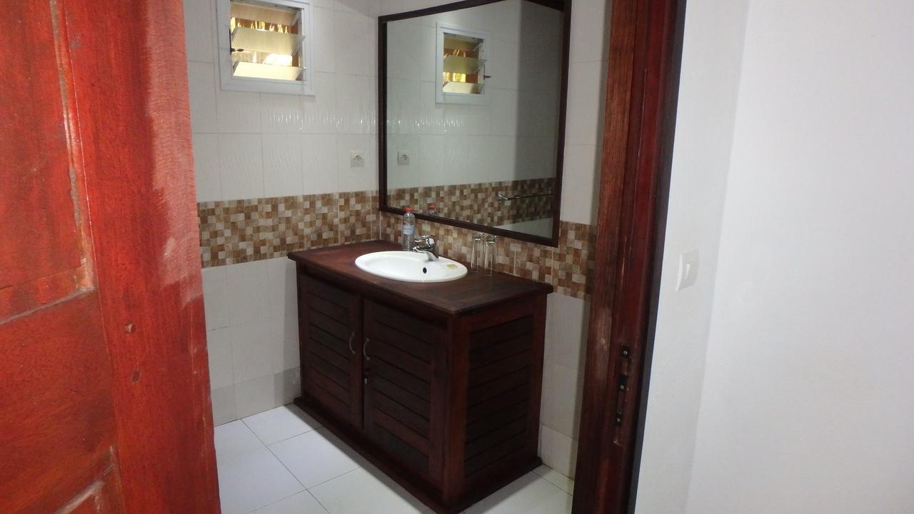 Edena Kely Hotel Mahajanga Buitenkant foto