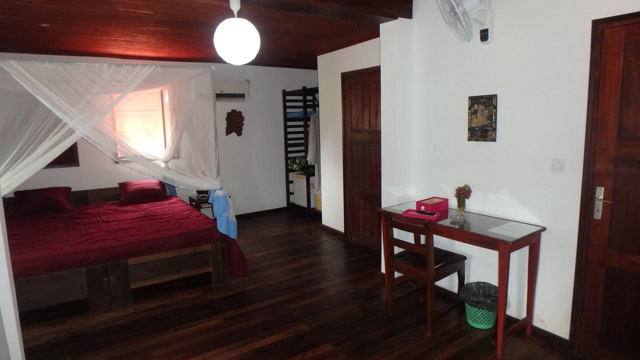 Edena Kely Hotel Mahajanga Buitenkant foto